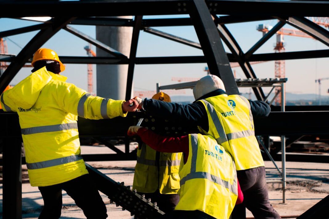 constuction workers uk