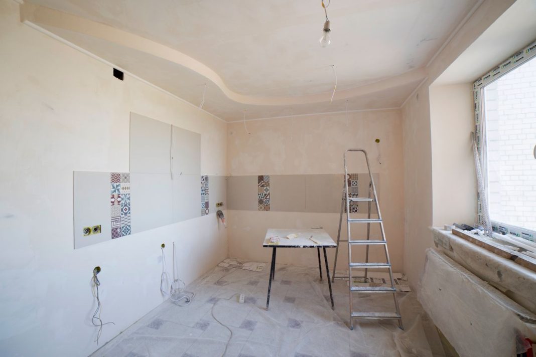 how to set up as a house builder